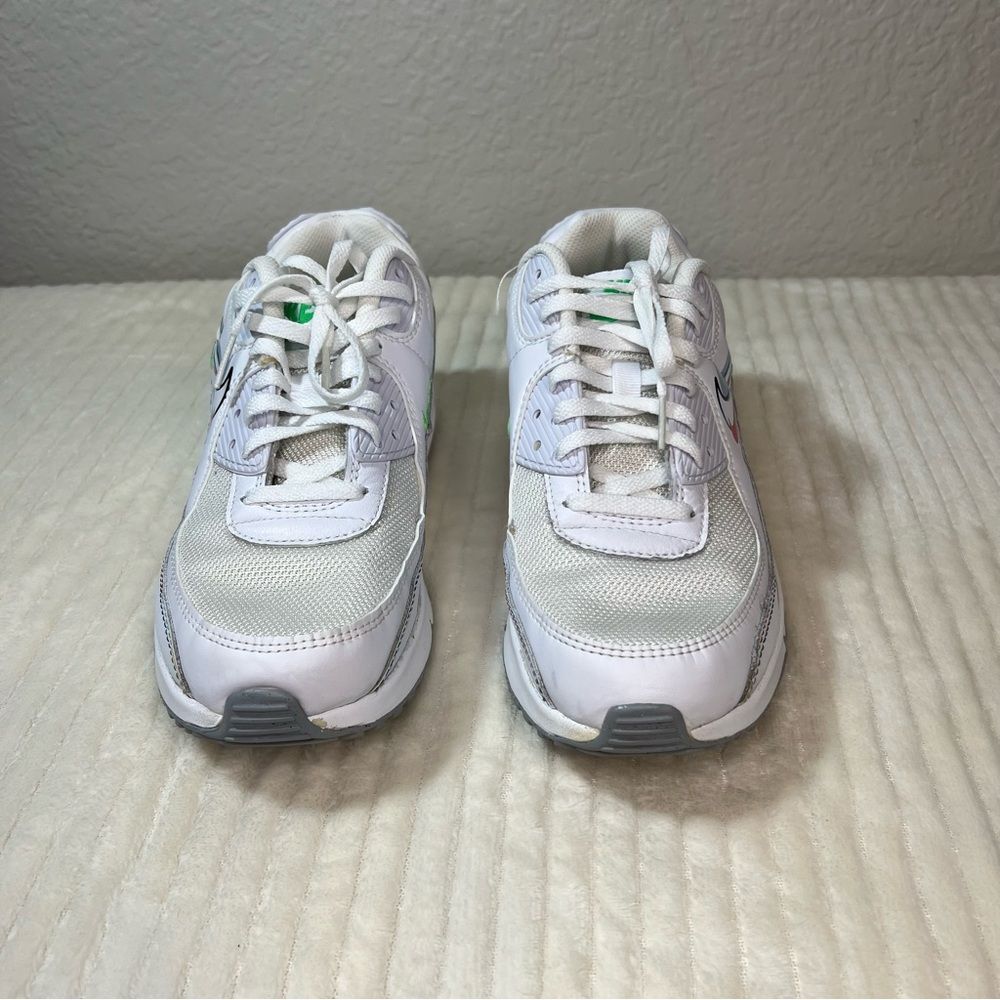 Nike White and Green Sneakers